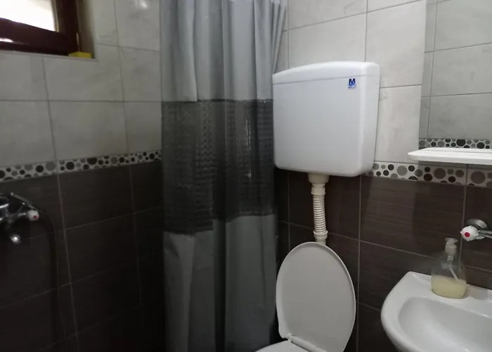 아파트 Medju Borovima Vinci